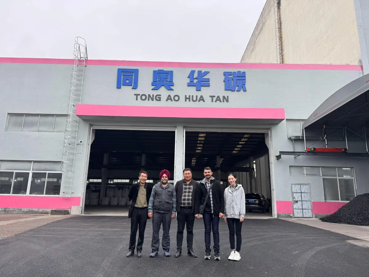 International client visit at a Tongao facility